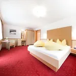 بيت ضيافة Fruehstueckspension Astoria 3*