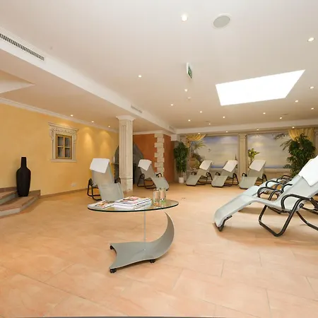 Fruehstueckspension Astoria ゼルデン