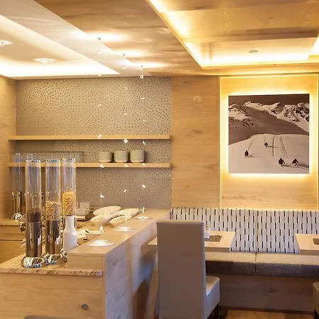 게스트하우스 Fruehstueckspension Astoria 솔덴